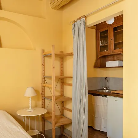 Alpaca Apartment *