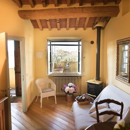 Alpaca Apartment *